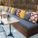 Banquette extérieure de restaurant