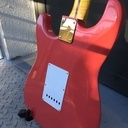 Ma deuxième Guitare: une stratocaster Hank Marvin