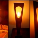 Console Amarante et sa lampe rétro