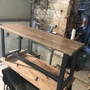 Table pour la terrasse et un petit banc gigogne pour aller avec