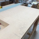 Une grande table de travail pour mon atelier