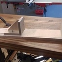 Traineau pour refente a la scie a ruban