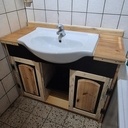 Meuble evier salle de bain.