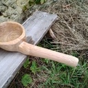 Une Couade aux outils à main