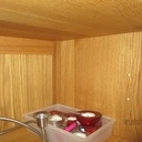 paroi latérale de droite + fond on voit le plateau rainuré en haut à droite