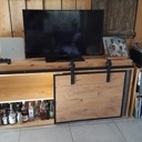 Meuble télé à porte coulissante