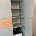 Aménagement placard avec niches et tiroirs