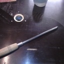 Un outil au carbure pour tour a bois .