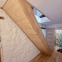 Escalier droit. Chêne et Châtaignier.