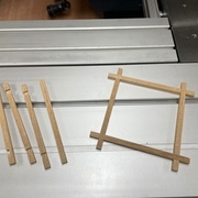 Evidage unique à mi-bois sur les traverses et assemblage d'une couronne