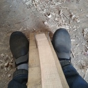 2 clous pour maintenir la trajectoire