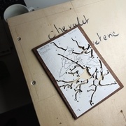 Bords des paquets colles à la colle d'os