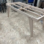 Le cadre et les pieds