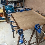 Le collage des marches droites