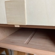 Détail de l’arrière du tiroir