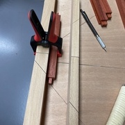 Coupe d'onglet sur le bout du tenon