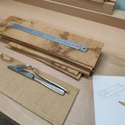 L’idée de départ, avec deux couverts et les planches disponibles