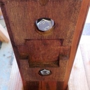 encoche au dessus et "la croix" pouvant servir pour plusieurs formes et même des planches