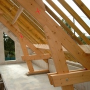 (fig 1) Arbalétriers de charpente traditionnelle contemporaine   https://www.forumconstruire.com
