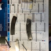 En pièces détachées