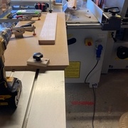 Montage d’usinage. Les sauterelles ne sont pas encore fixées en place