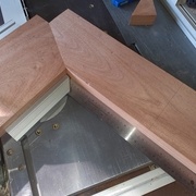 Optimisation des positions et angles des coupes d'onglet