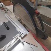 Contre-coupes au guide d'angle