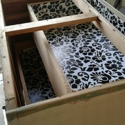 le dessus etait composé d"une simple planche de CP comme les cotés aussi.