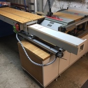 En extension maximale (course de plus de 175 cm)