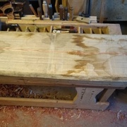 le plateau de frêne gris qui au final est vraiment bien blanc!