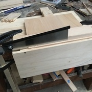 Un coup de scie vertical