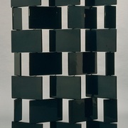 Eileen Gray. 1919 paravent 40 briques noir en bo is laquéhttps://www.pinterest.fr