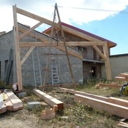 Levage à la chèvre traditionnelle    http://www.la-charpentiere.fr