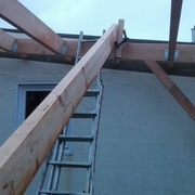 posée d'un côté, puis je monte l'autre coté doucement et je reviens positionner.