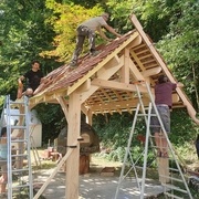 Tablettage sur mesure de la planche de rive : bravo Noé pour ce travail fastidieux mais magnifiquement réalisé !