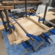 Le collage des marches gauches