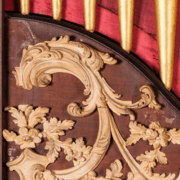 Panneau avant restauration. On note les traces de colle de restaurations antérieures.