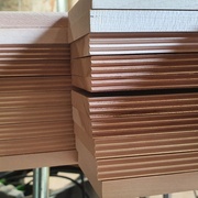 Six plateaux de 120x90, cela fait un paquet de planches !