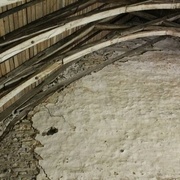 Aisseliers en compression ancien en cintre naturel