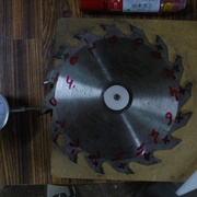 Les chiffres sont des 0.01mm de décalage. Je ferai mieux la prochaine fois^^...