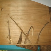 Positionnement du placage dessous pour découpe de la pièce