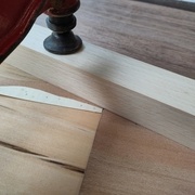 Cale placée, prêt a couper, on voit également les repères des coupes suivantes