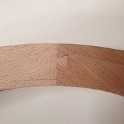 Assemblage de la ceinture à queue d'arronde