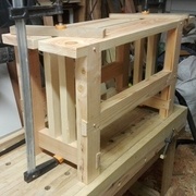 collage et tourillons dans les queues