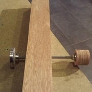 Ancien système de réglage,  traverse avec tige filetée et réglages manuel ou avec visseuse