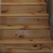 Escalier en pin