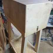 Le coffre de protection en place