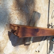 Tenon en queue d'aronde et épaulement