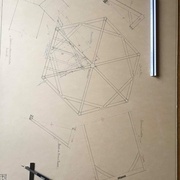 Épure depuis l'hexagone en charpente :