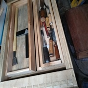 un en bas et 2 en haut